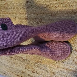 Mauve pink Cardi sweater Uggs Price Firm